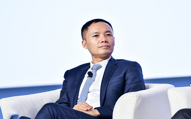 陈明永,1969年7月3日生于四川省万源市,是中国著名企业家,oppo创始人